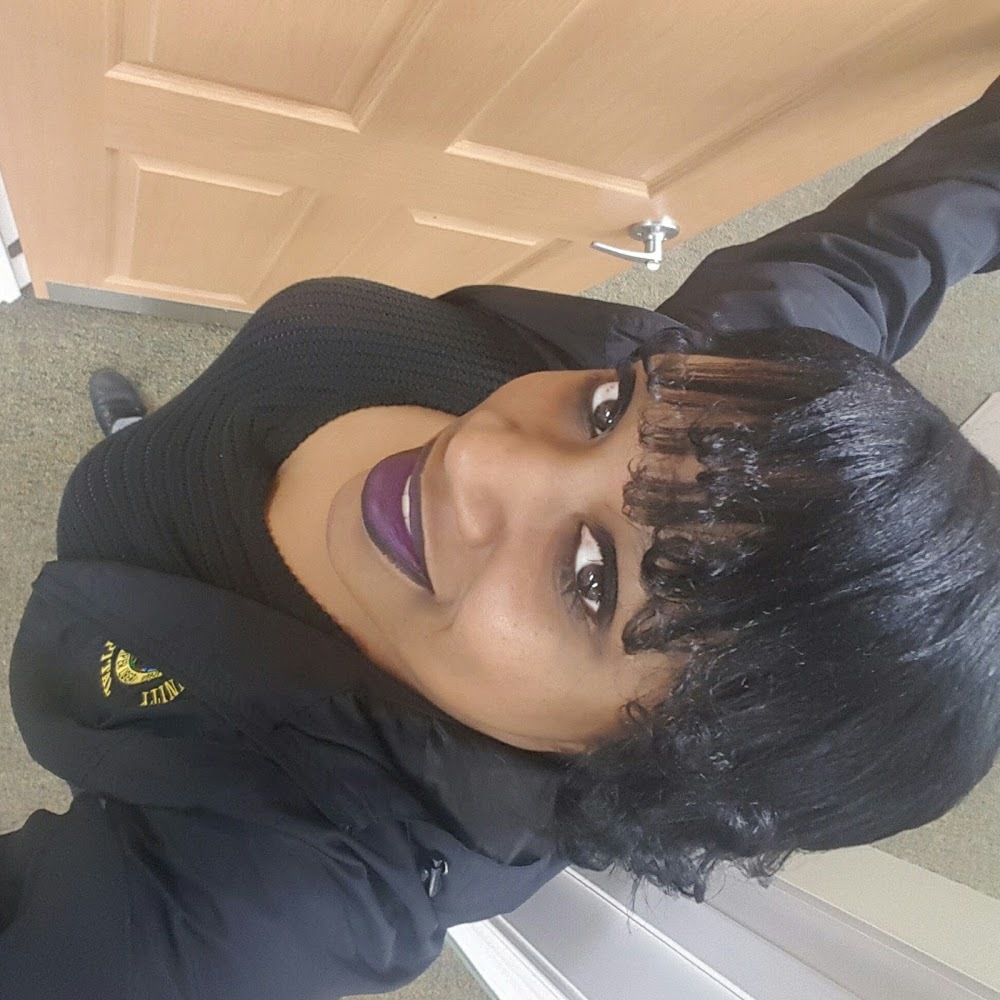 Meet your Posher, Lafayta